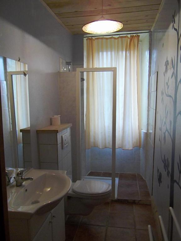 Chambres D'Hote Les Jardins De Prasserat Vallon-Pont-dʼArc Habitación foto