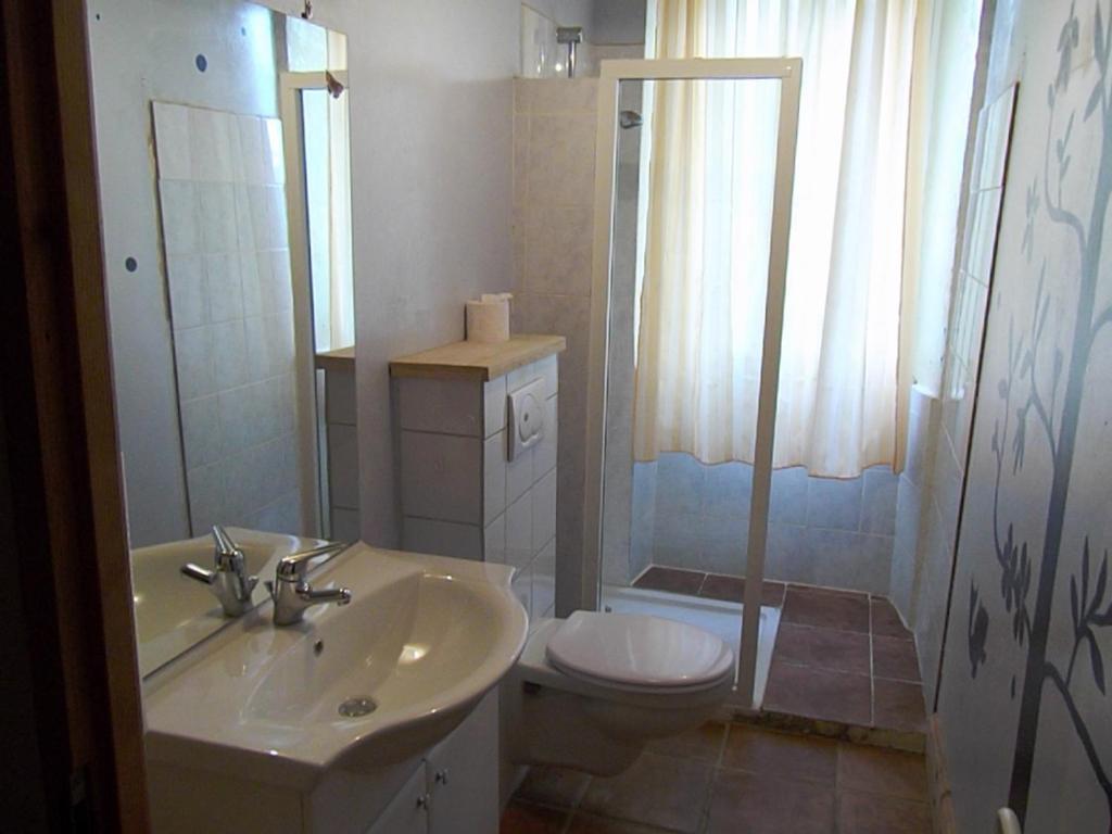 Chambres D'Hote Les Jardins De Prasserat Vallon-Pont-dʼArc Habitación foto