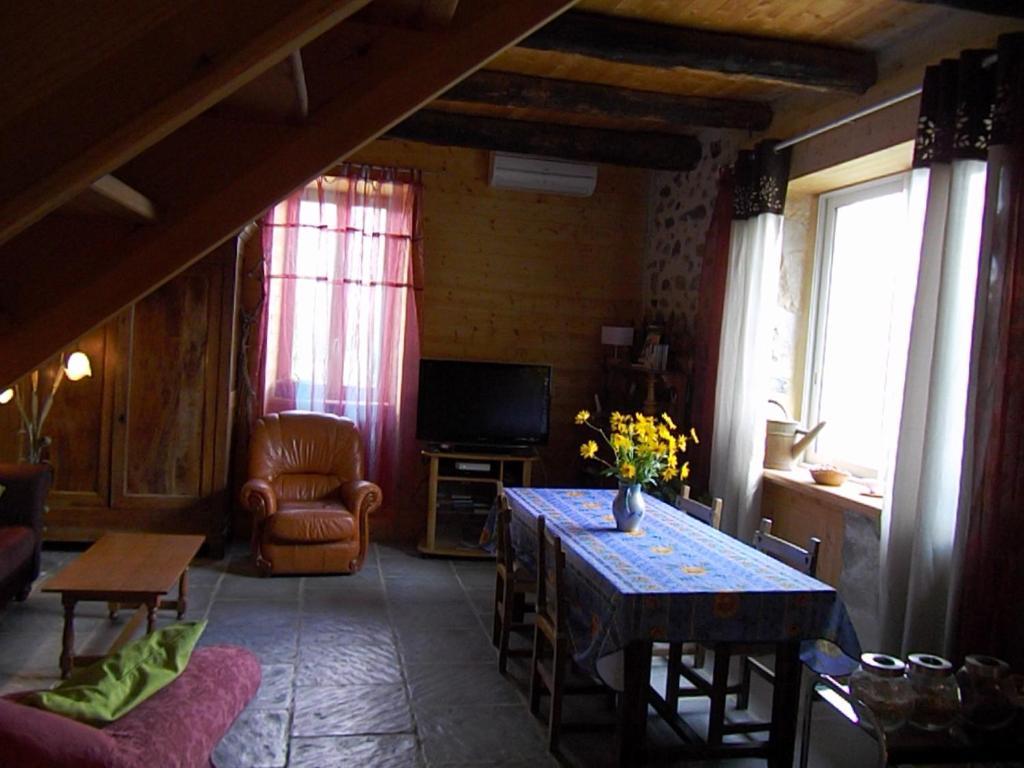 Chambres D'Hote Les Jardins De Prasserat Vallon-Pont-dʼArc Exterior foto